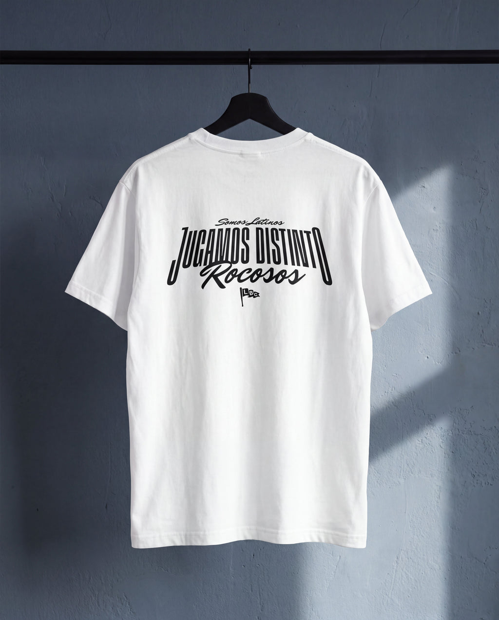 Camiseta Jugamos Distinto × Rócosos